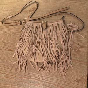 Fringe cross body bucket bag